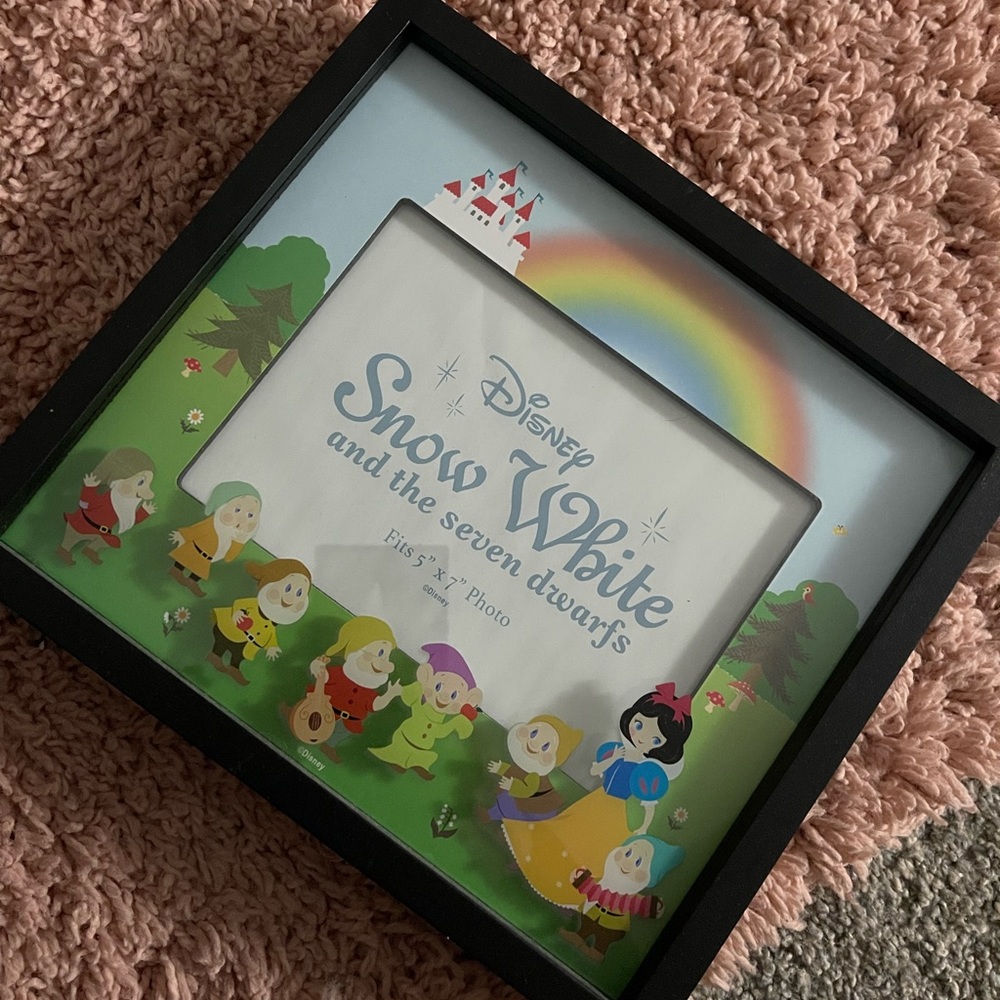 Snow White picture frame
